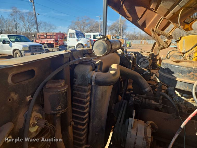 image for item ET5380 1976 GMC 6500 bucket truck
