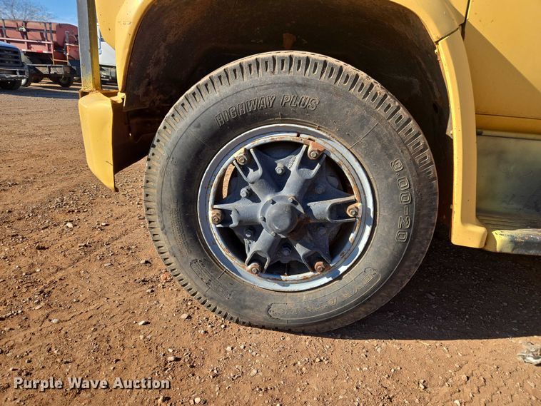 image for item ET5380 1976 GMC 6500 bucket truck