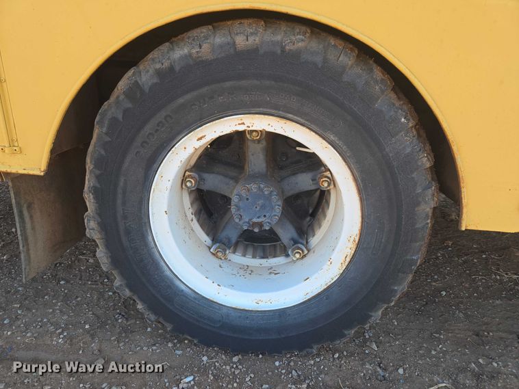 image for item ET5380 1976 GMC 6500 bucket truck