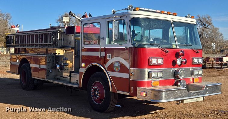 image for item ET5381 1986 Pierce pumper fire truck