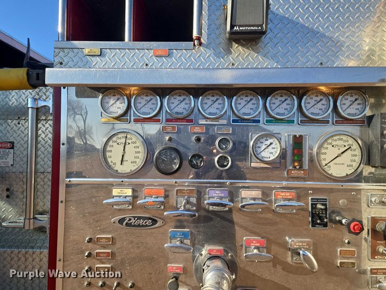 image for item ET5381 1986 Pierce pumper fire truck