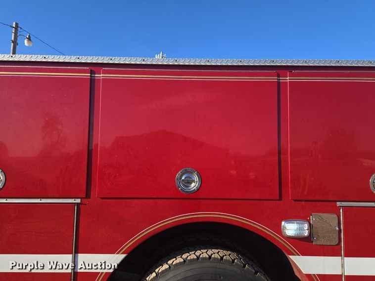 image for item ET5381 1986 Pierce pumper fire truck