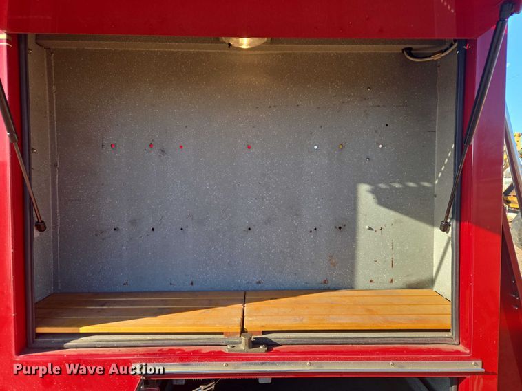 image for item ET5381 1986 Pierce pumper fire truck