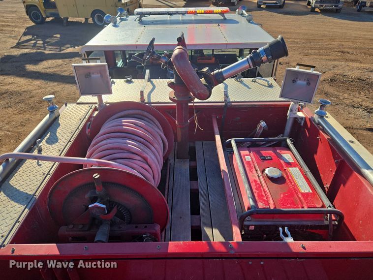 image for item ET5381 1986 Pierce pumper fire truck