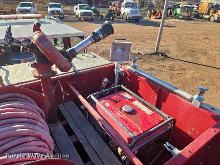 image for item ET5381 1986 Pierce pumper fire truck