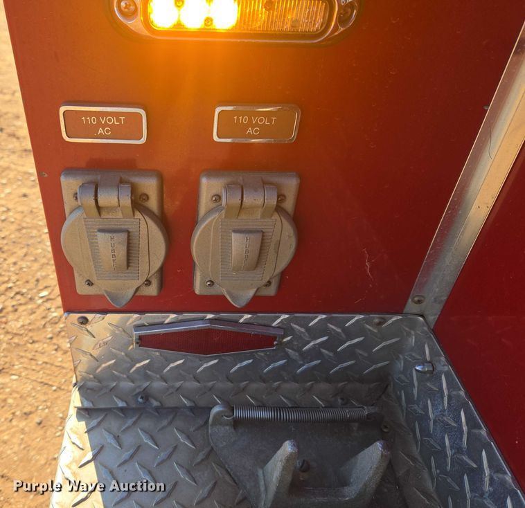 image for item ET5381 1986 Pierce pumper fire truck