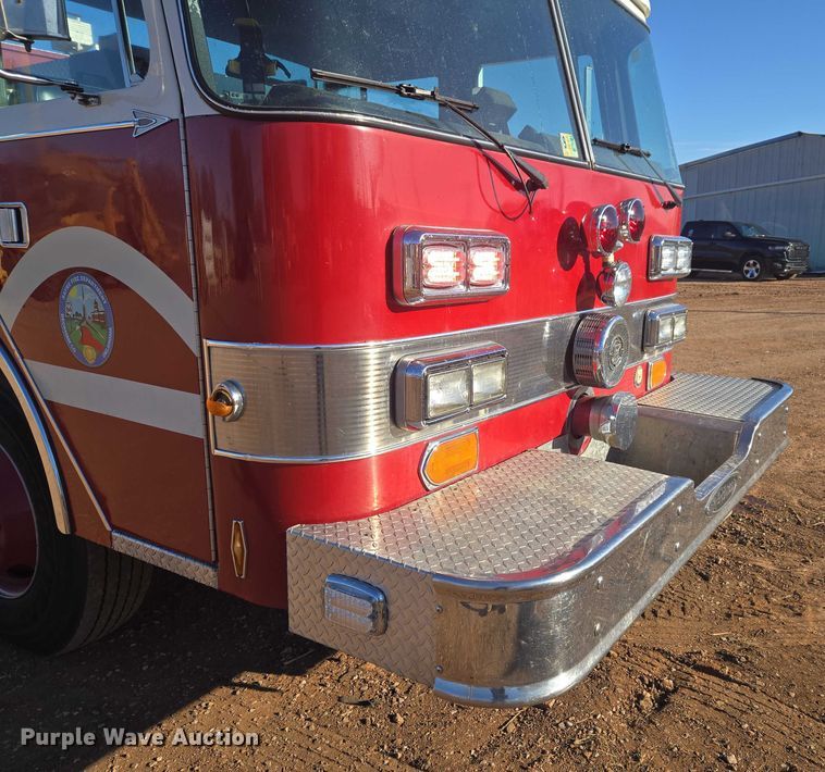 image for item ET5381 1986 Pierce pumper fire truck