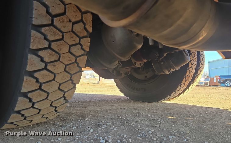 image for item ET5381 1986 Pierce pumper fire truck