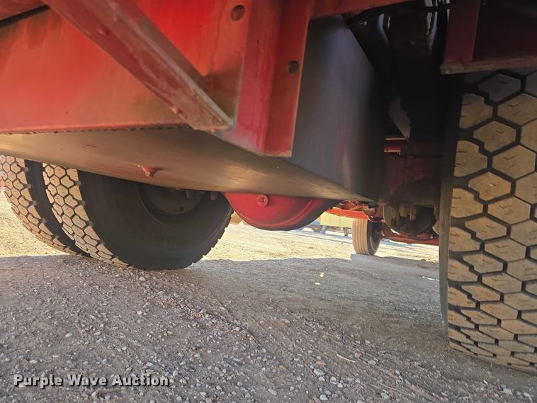 image for item ET5381 1986 Pierce pumper fire truck