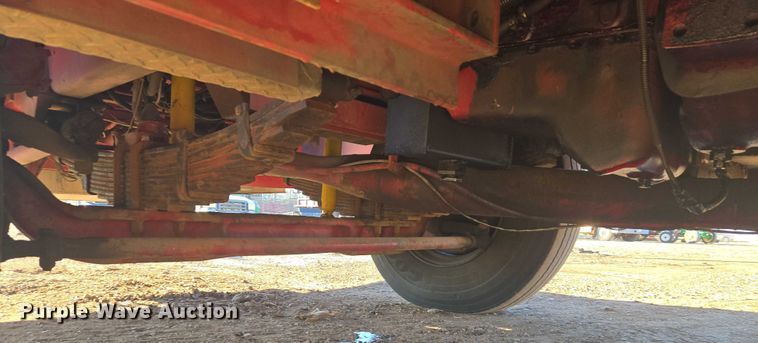 image for item ET5381 1986 Pierce pumper fire truck