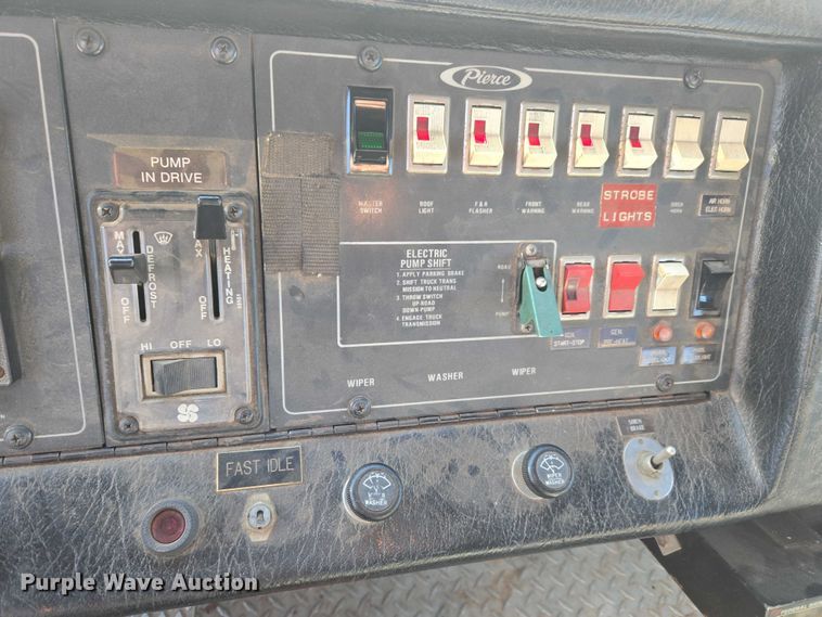 image for item ET5381 1986 Pierce pumper fire truck