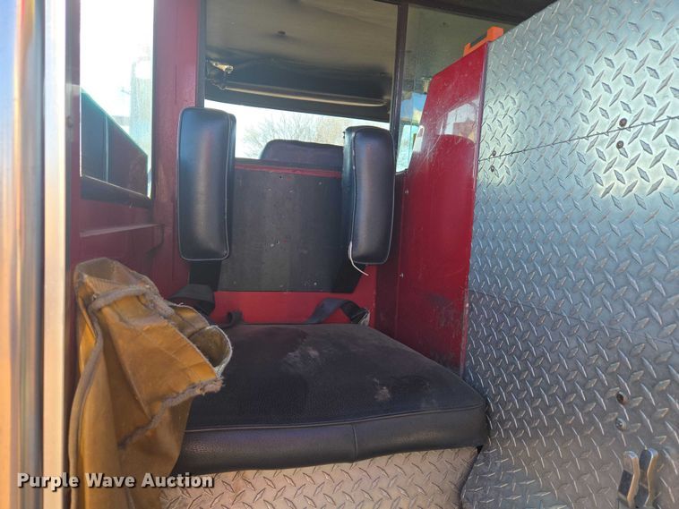 image for item ET5381 1986 Pierce pumper fire truck