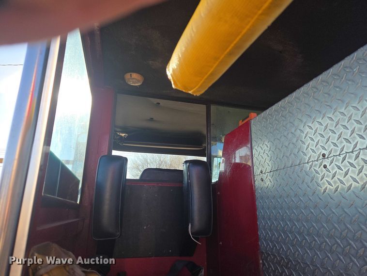 image for item ET5381 1986 Pierce pumper fire truck