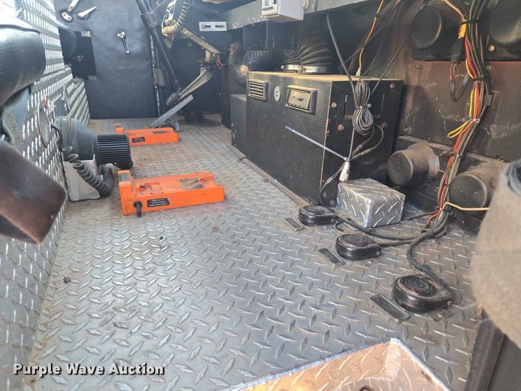 image for item ET5381 1986 Pierce pumper fire truck