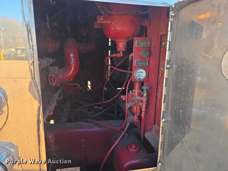 image for item ET5381 1986 Pierce pumper fire truck