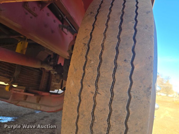 image for item ET5381 1986 Pierce pumper fire truck