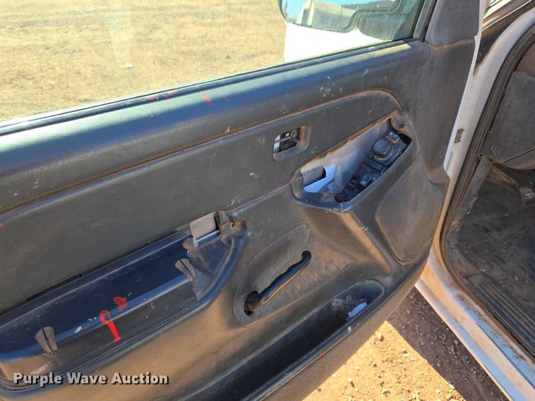 image for item ET5382 2005 Chevrolet Silverado 1500 Ext. Cab pickup truck