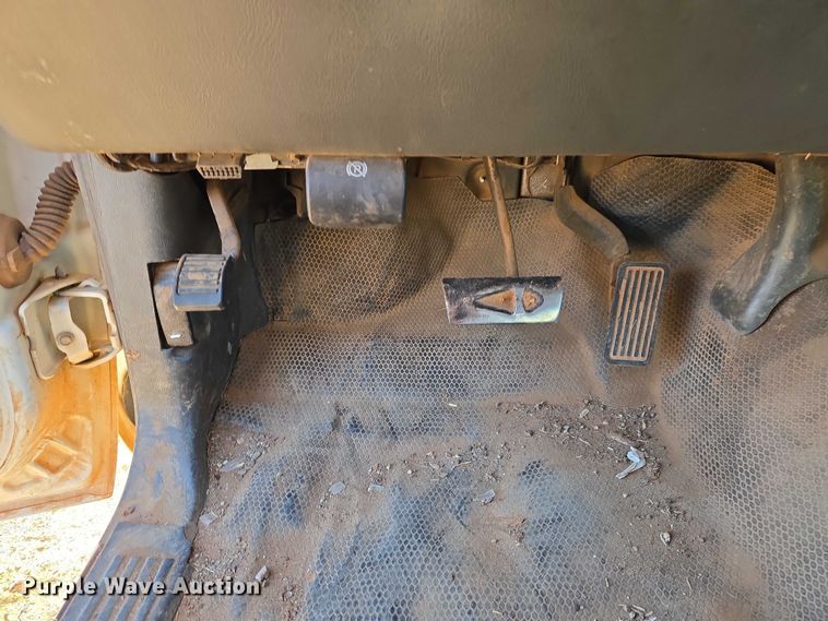 image for item ET5382 2005 Chevrolet Silverado 1500 Ext. Cab pickup truck