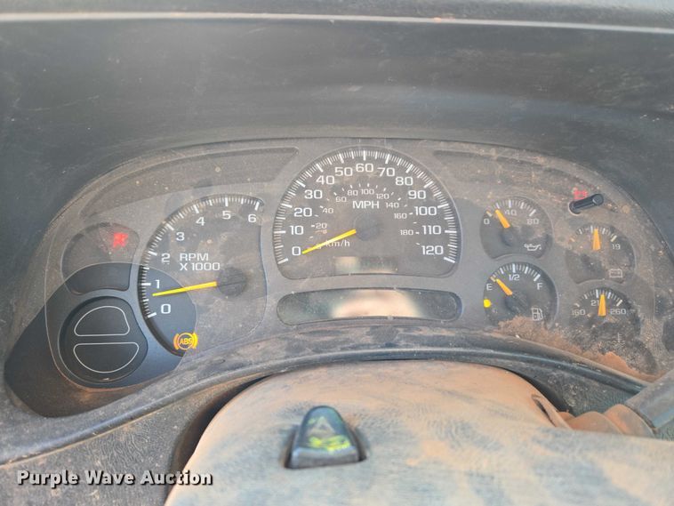 image for item ET5382 2005 Chevrolet Silverado 1500 Ext. Cab pickup truck