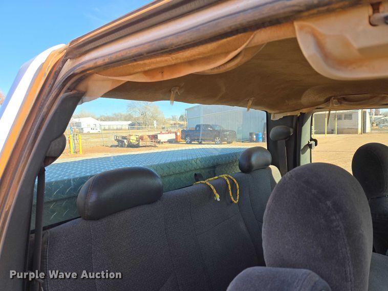 image for item ET5382 2005 Chevrolet Silverado 1500 Ext. Cab pickup truck