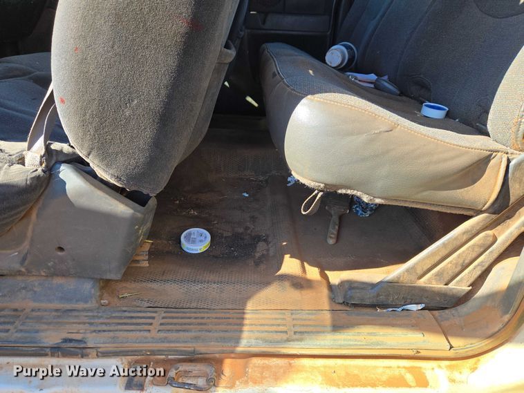 image for item ET5382 2005 Chevrolet Silverado 1500 Ext. Cab pickup truck