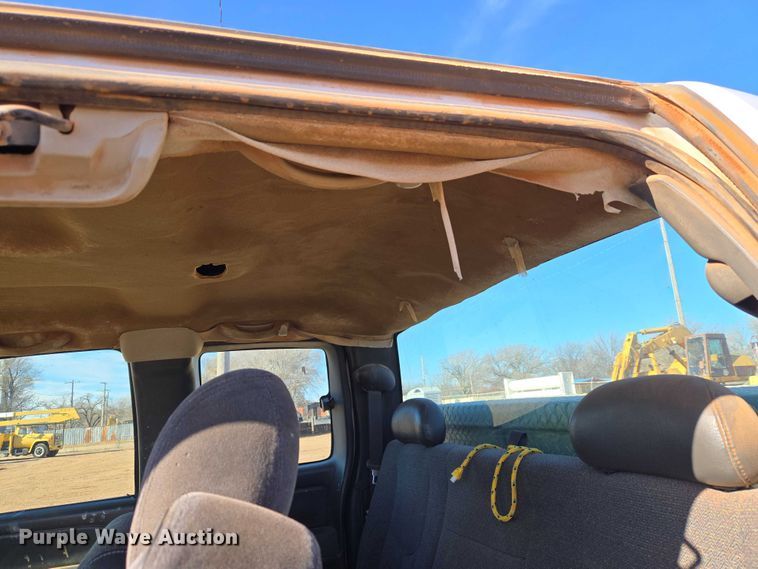 image for item ET5382 2005 Chevrolet Silverado 1500 Ext. Cab pickup truck