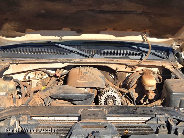 image for item ET5382 2005 Chevrolet Silverado 1500 Ext. Cab pickup truck