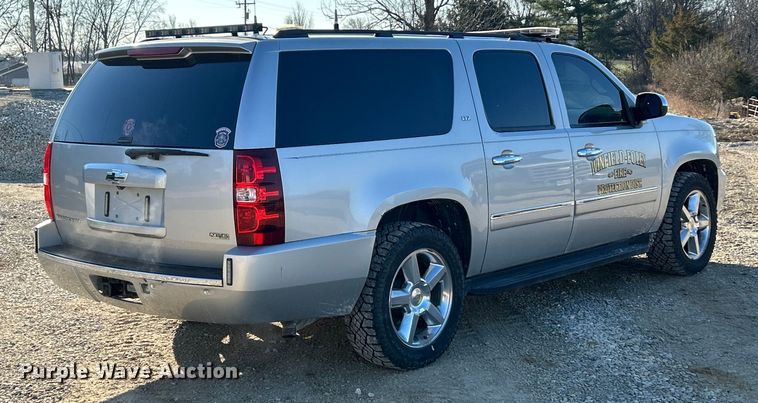 image for item ET6791 2010 Chevrolet Suburban LTZ SUV