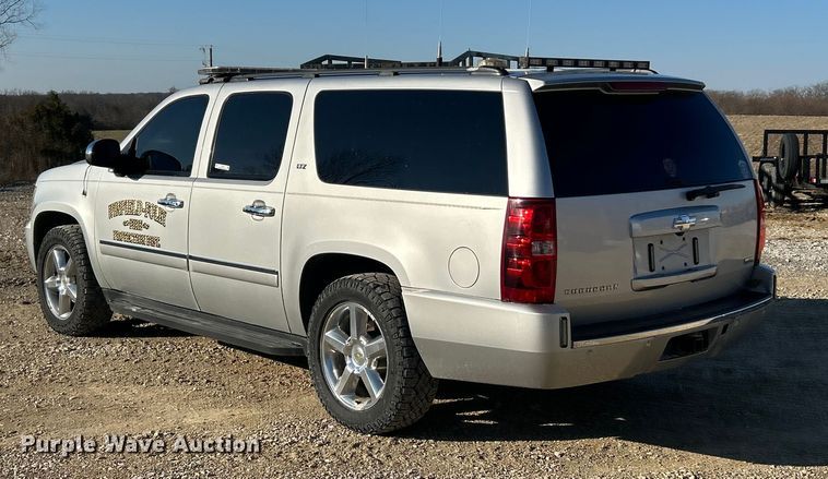 image for item ET6791 2010 Chevrolet Suburban LTZ SUV