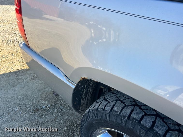 image for item ET6791 2010 Chevrolet Suburban LTZ SUV