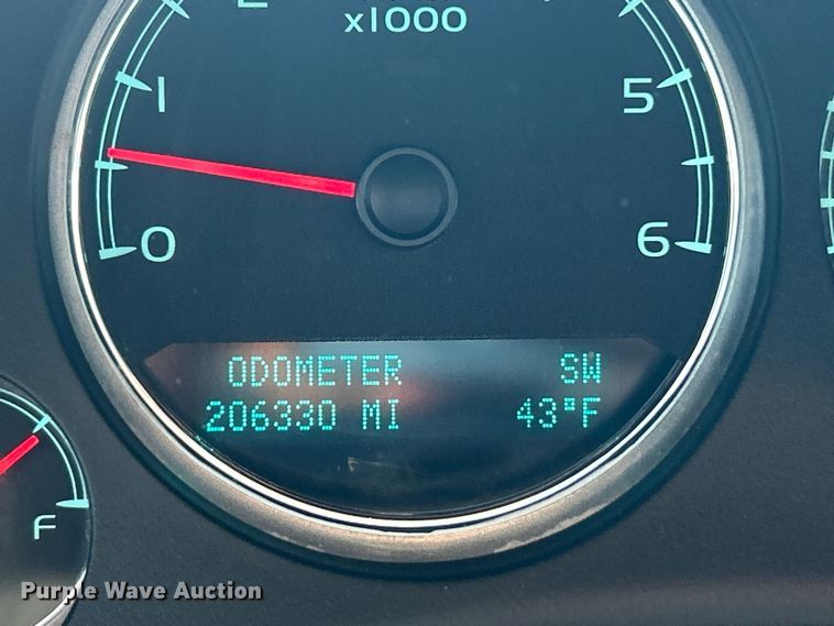 image for item ET6791 2010 Chevrolet Suburban LTZ SUV