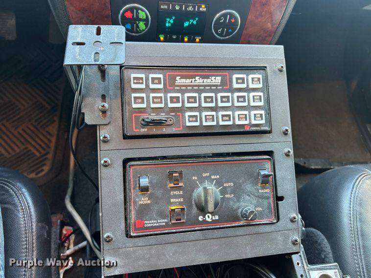 image for item ET6791 2010 Chevrolet Suburban LTZ SUV