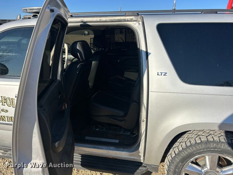 image for item ET6791 2010 Chevrolet Suburban LTZ SUV