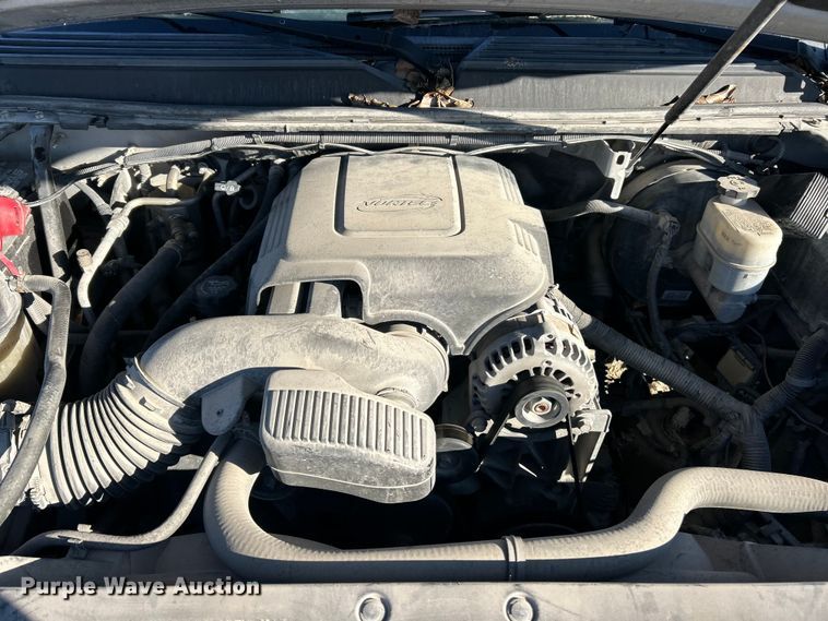 image for item ET6791 2010 Chevrolet Suburban LTZ SUV