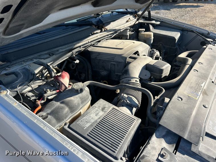 image for item ET6791 2010 Chevrolet Suburban LTZ SUV