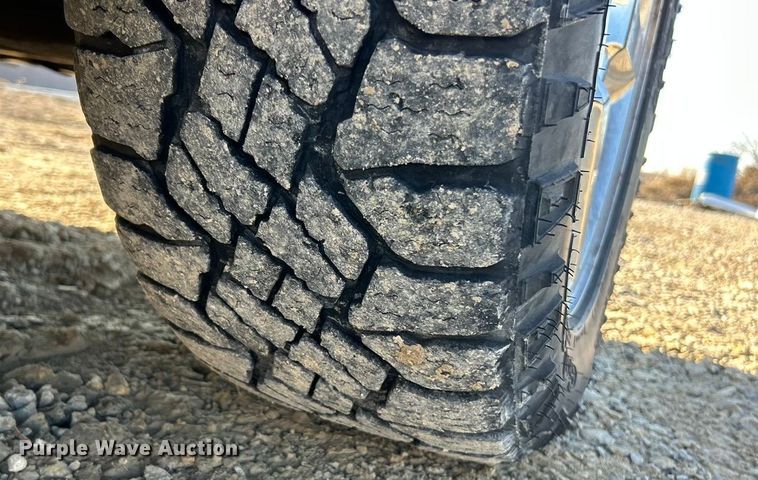 image for item ET6791 2010 Chevrolet Suburban LTZ SUV