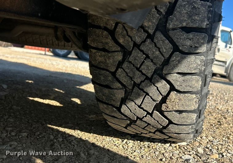 image for item ET6791 2010 Chevrolet Suburban LTZ SUV