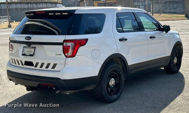 image for item ET6799 2016 Ford Explorer Police Interceptor SUV