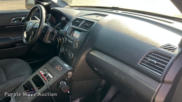image for item ET6799 2016 Ford Explorer Police Interceptor SUV