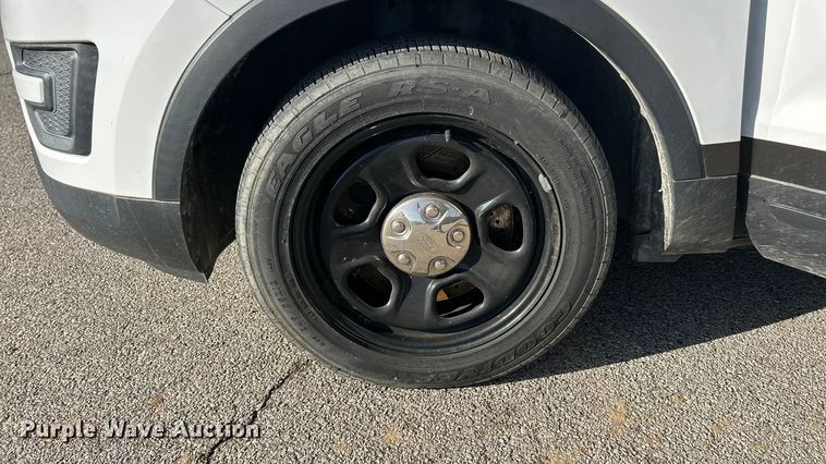 image for item ET6799 2016 Ford Explorer Police Interceptor SUV