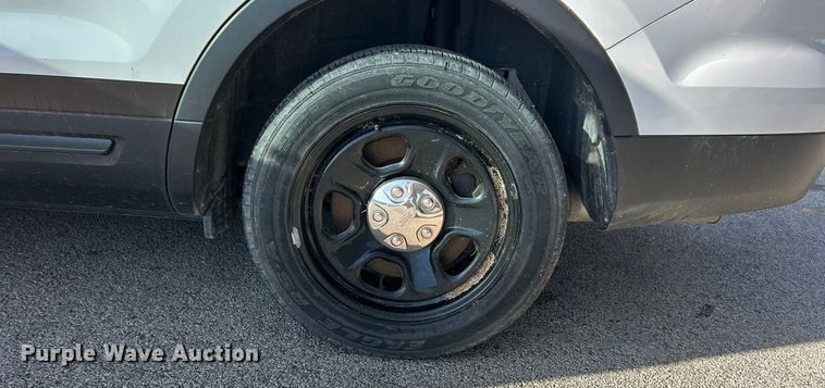 image for item ET6799 2016 Ford Explorer Police Interceptor SUV