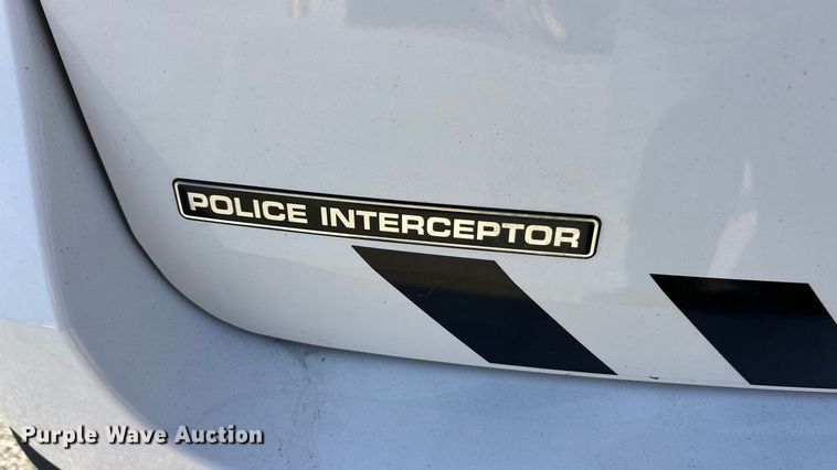 image for item ET6800 2020 Ford Explorer Police Interceptor SUV