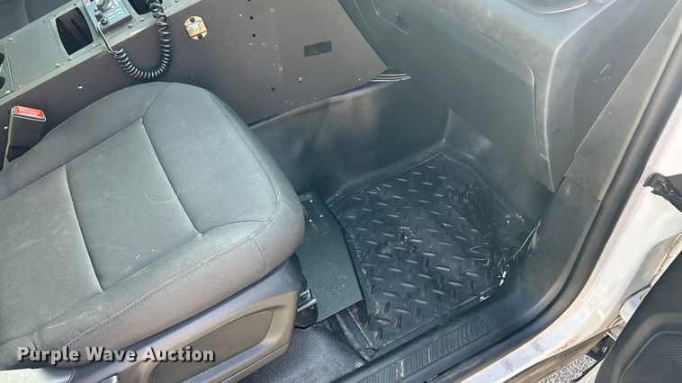 image for item ET6800 2020 Ford Explorer Police Interceptor SUV