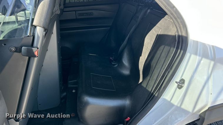 image for item ET6800 2020 Ford Explorer Police Interceptor SUV
