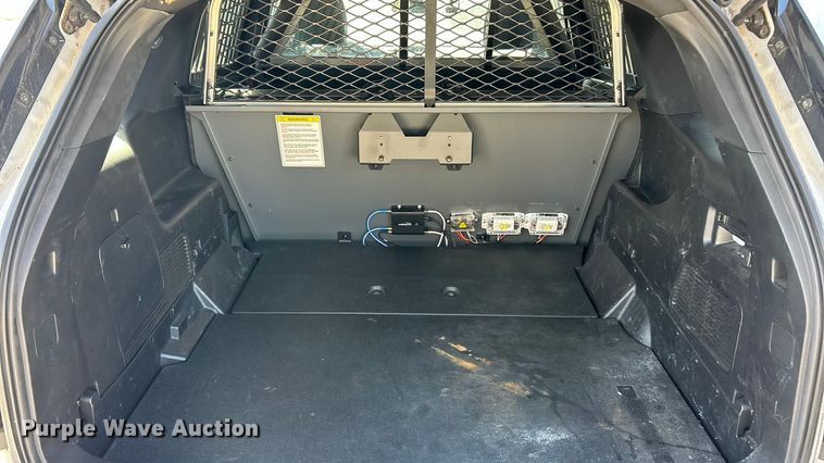 image for item ET6800 2020 Ford Explorer Police Interceptor SUV