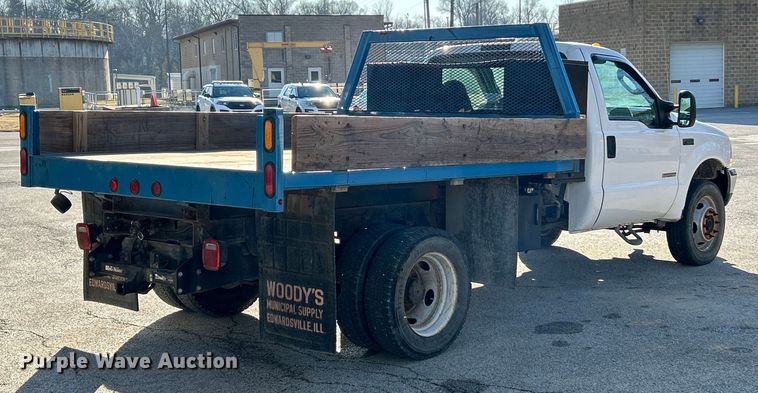 image for item ET6801 2004 Ford F550 XL Super Duty dump flatbed truck