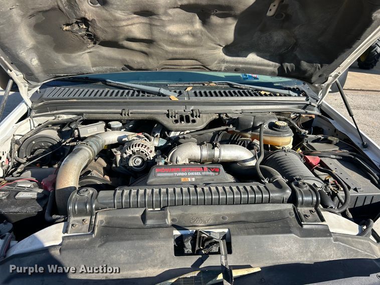 image for item ET6801 2004 Ford F550 XL Super Duty dump flatbed truck