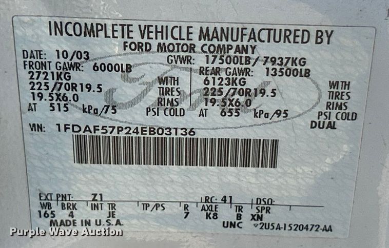 image for item ET6801 2004 Ford F550 XL Super Duty dump flatbed truck