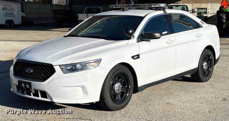 image for item ET6802 2019 Ford Taurus Police Interceptor 
