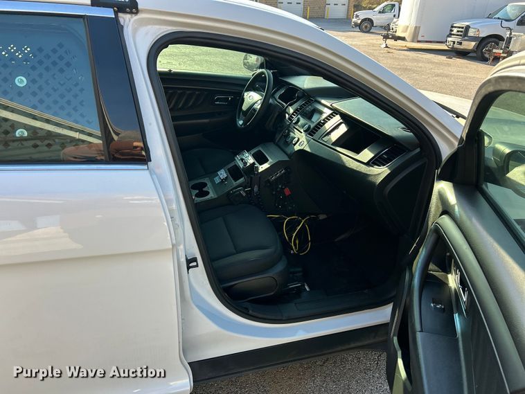 image for item ET6802 2019 Ford Taurus Police Interceptor 